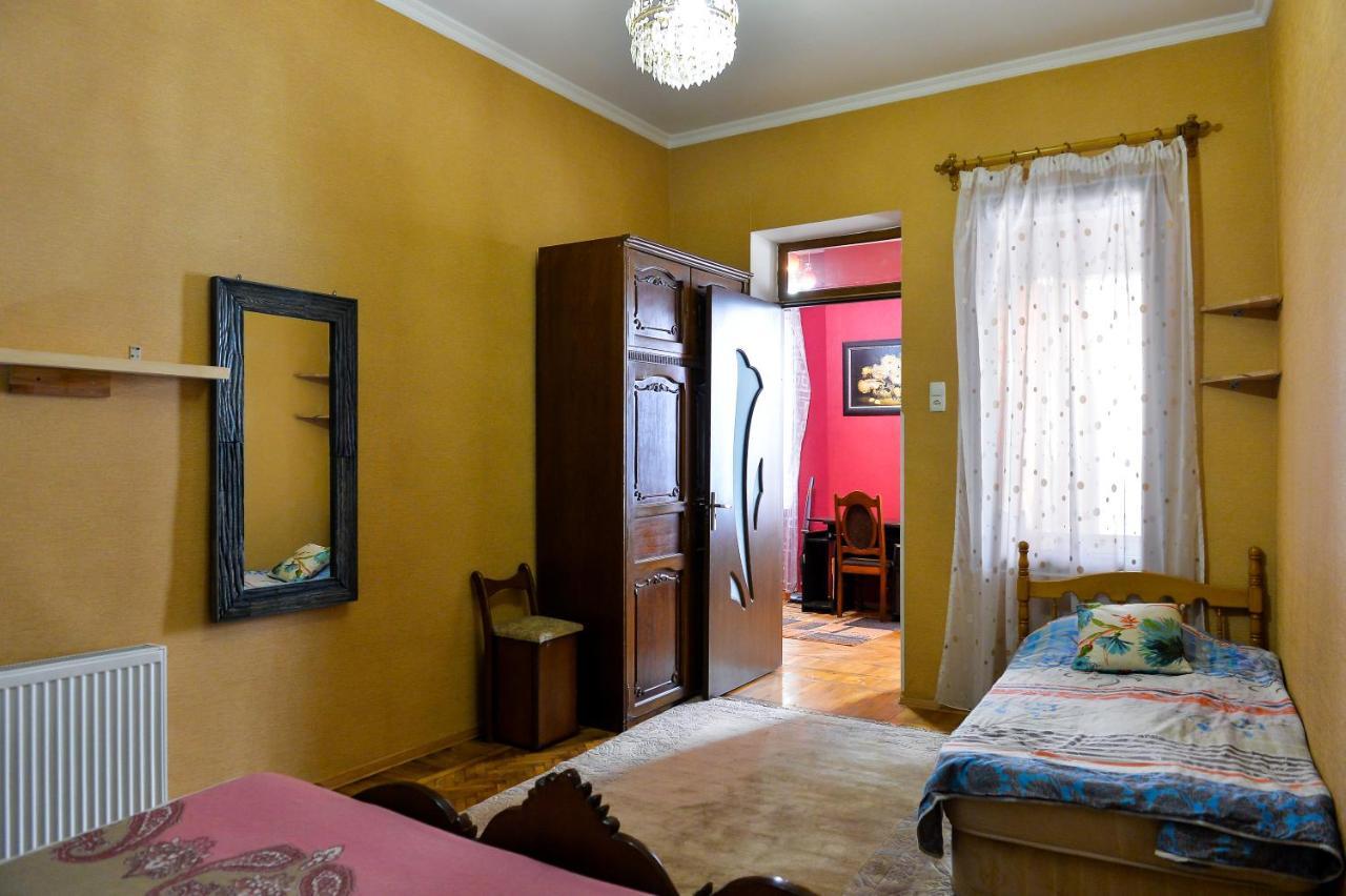 Ok. Bed & Breakfast Kutaisi Exterior photo